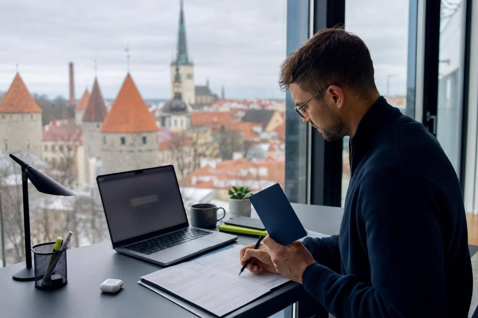 Visado D de Estonia para fundadores antes del permiso